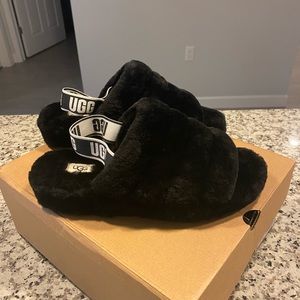 Black Size 11 Ugg (Never Worn)